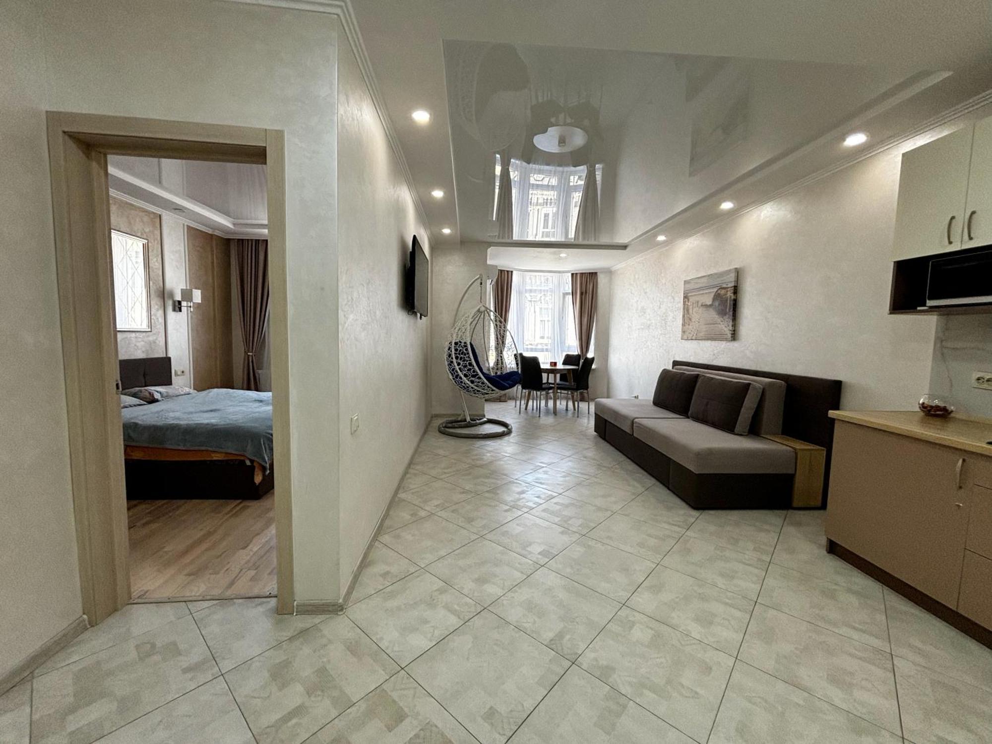 Apartment In Khmelnytsky Street リヴィウ エクステリア 写真